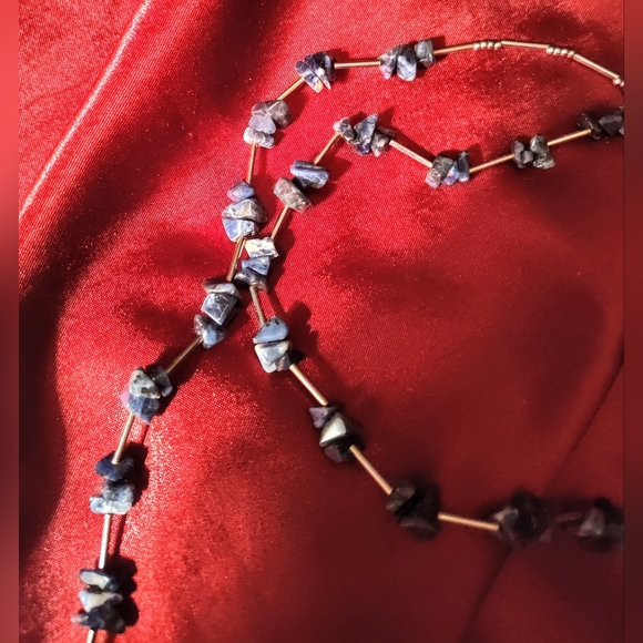 This Long Versital Necklace Is Composed Of Silver Tone Beads & Sodalite Chips - Picture 4 of 6